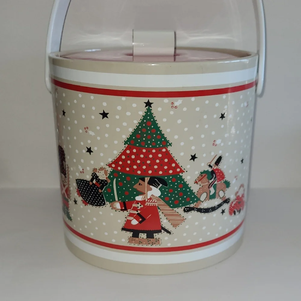 Vintage Epoch Christmas Ice Bucket